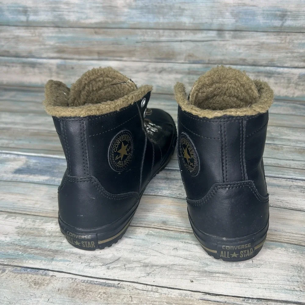 Converse Winter Boot Size 6 Junior‎ Black Sherpa Lined Chuck Taylor High Top